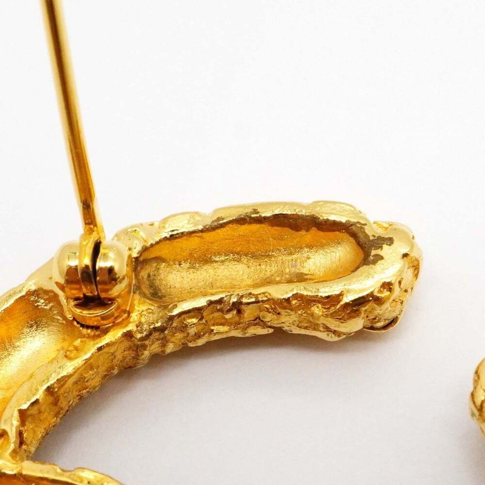 CHANEL Gold Logo Brooch - Picture 8 of 10